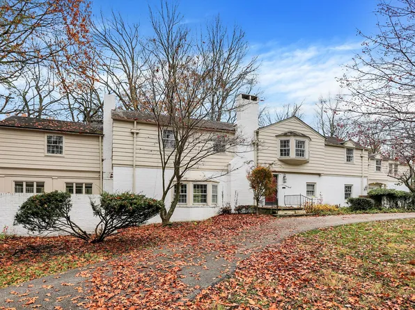 1311 Golden Hill Dr, Indianapolis, IN 46208