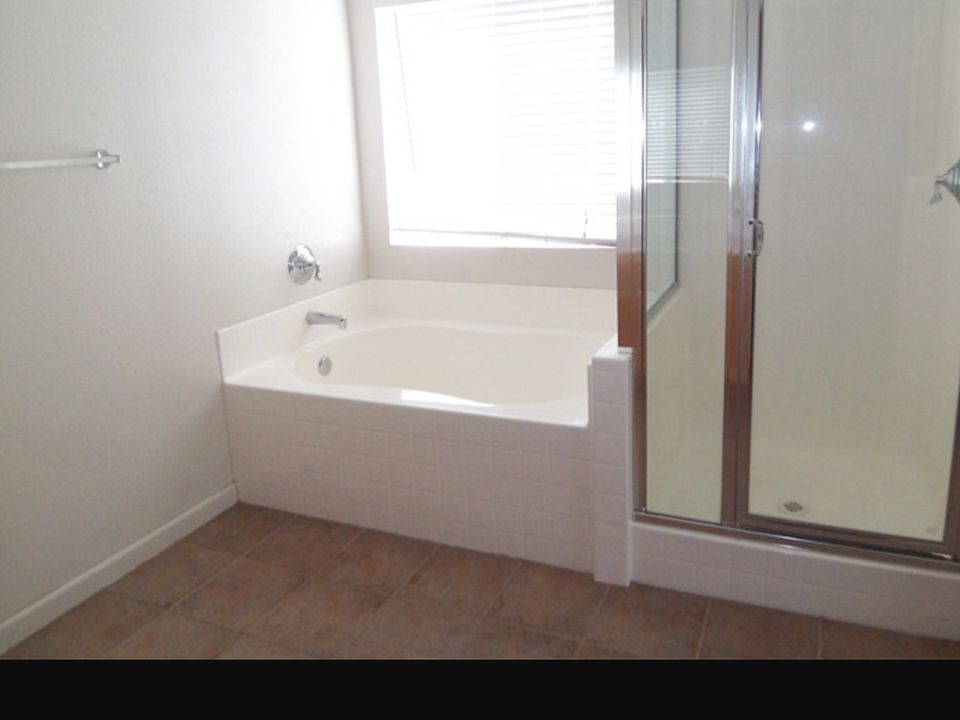 2nd image of 3180 Poppy St #1