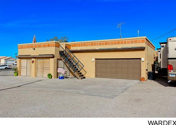 4th image of 2838 Seville Ln
