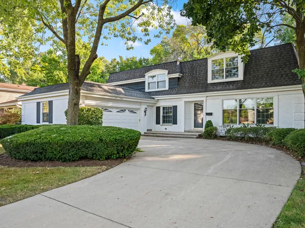 1607 S Kaspar Ave, Arlington Heights, IL 60005