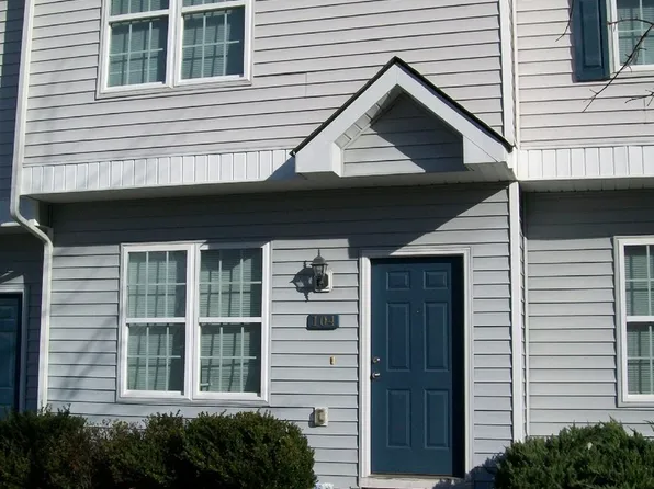 104 Blue Crest Ln, Durham, NC 27705