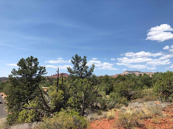 3rd image of 440 Kachina Dr
