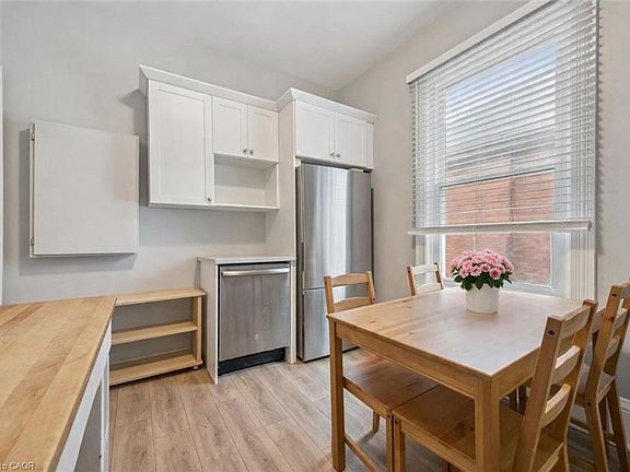 4th image of 29 Crimea St