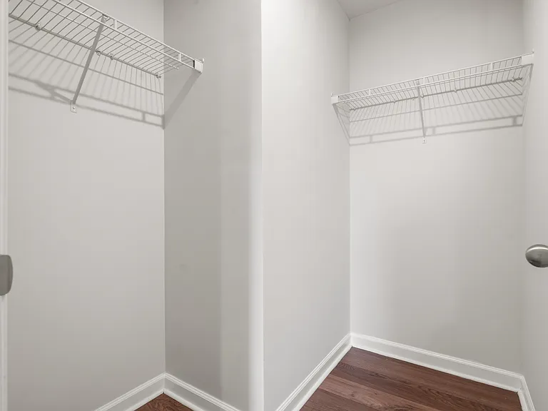 345 Campus Ln — Photo 10