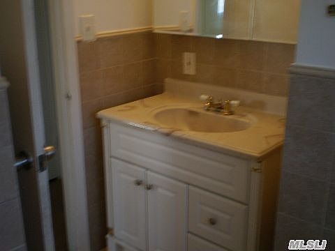 5th image of 244 W 4th St