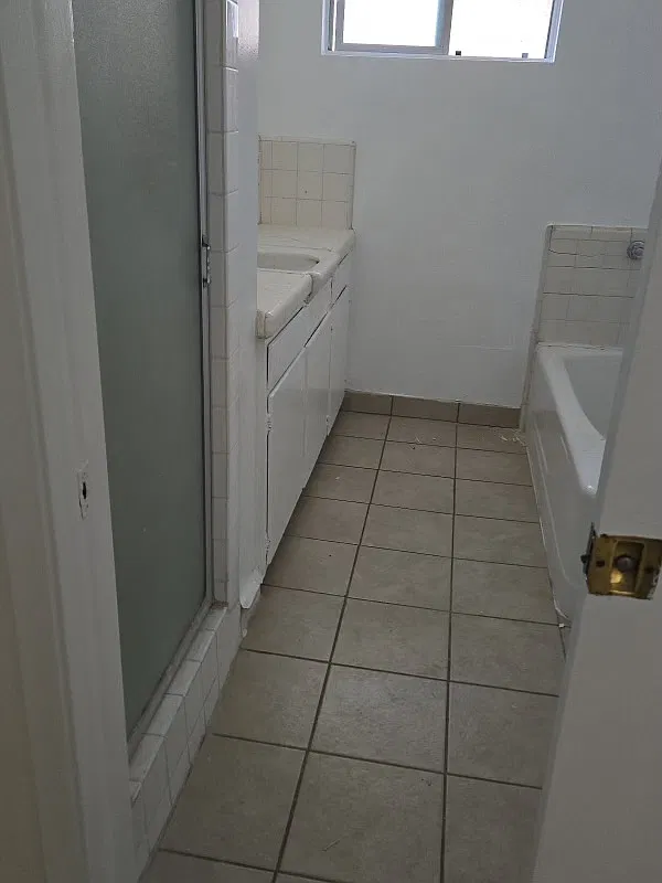 2 bed, $2,400 — Photo 4