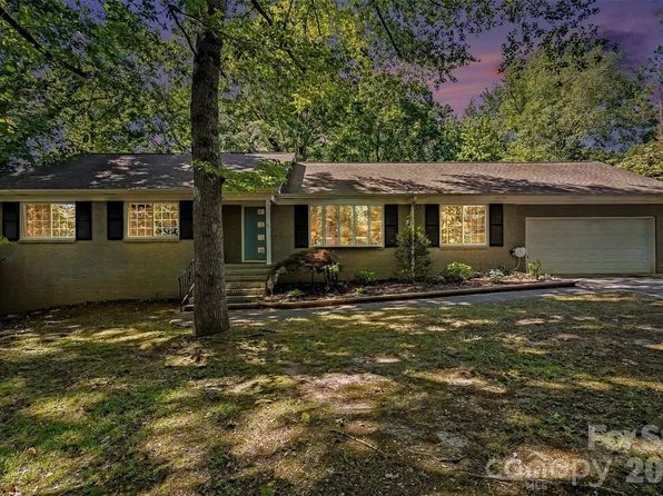 4400 Bellwood Ln, Charlotte, NC 28270