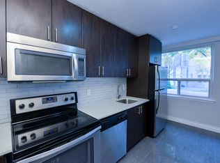 Ava Manor, Toronto, ON M5P 3K8