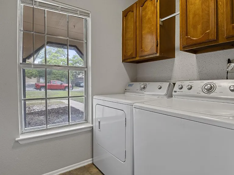 1022 Baden — Photo 23