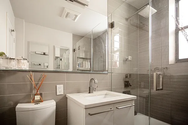 Sold by Graceful Realty LLC | media 23