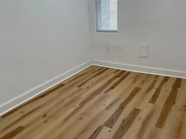 1731 N Dover St — Photo 2