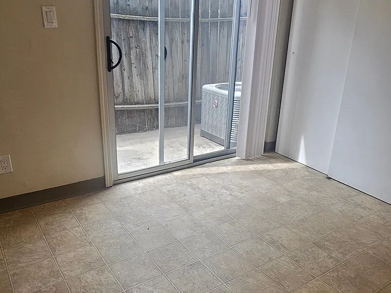 1814 V St #2 — Photo 18