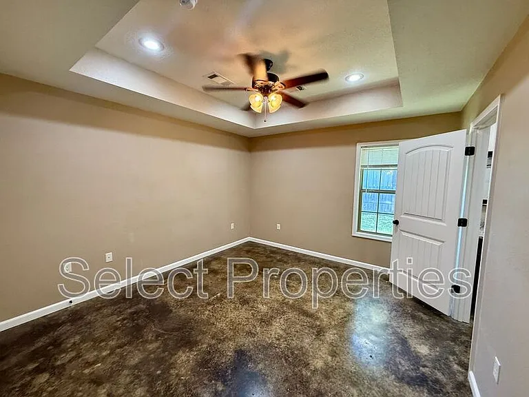 206 S Bernis St — Photo 9