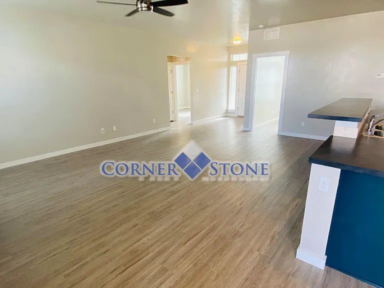 6574 E Fairmount St — Photo 5