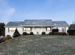 12 Sajer Rd, Pottsville, PA 17901