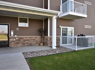 120 Santee Rd UNIT 2, Lincoln, ND 58504