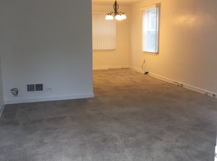 1322 Tamara Ct, Waukegan, IL 60085