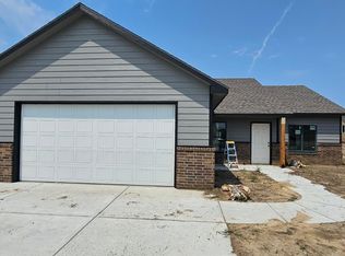 5085 N Toben Ct, Wichita, KS 67226