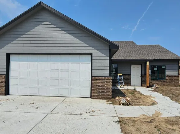 5085 N Toben Ct, Wichita, KS 67226