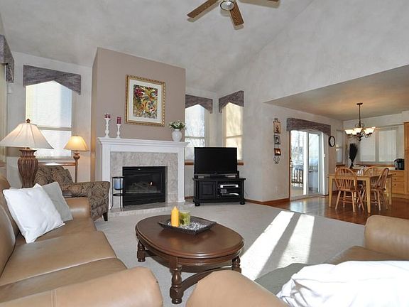 Vaulted ceilings, lots of windows...all triple-paned