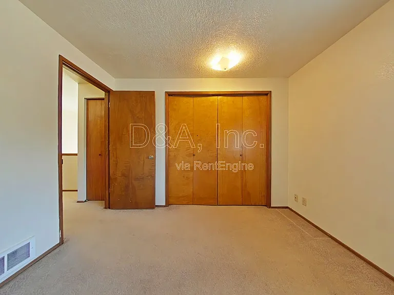 3928 NW Walnut Pl — Photo 6