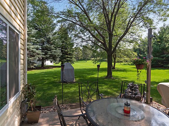 5th image of 418 Pleasure Creek Dr NE