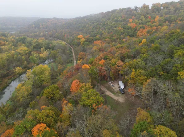 2158 Railroad Junction Ln, Harpers Ferry, IA 52146