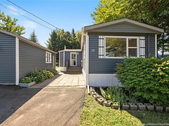 2nd image of 19 Robwill St