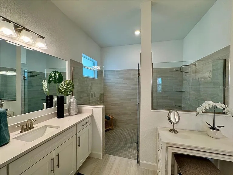 5612 Lightning Whelk Ln — Photo 10