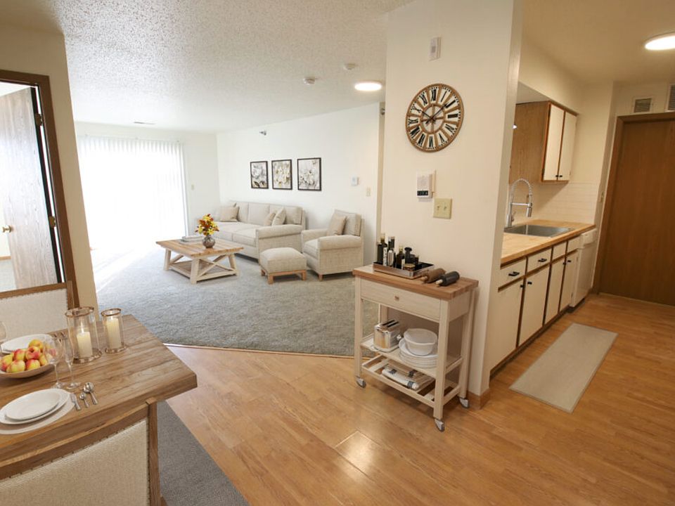 1st image of 2601 N Maple Ln #206