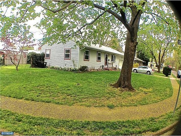 5th image of 1152 Yale Dr