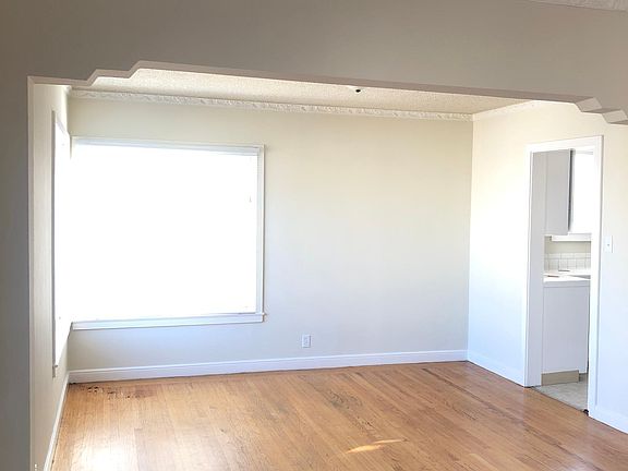 4th image of 1415 31st Ave APT 1
