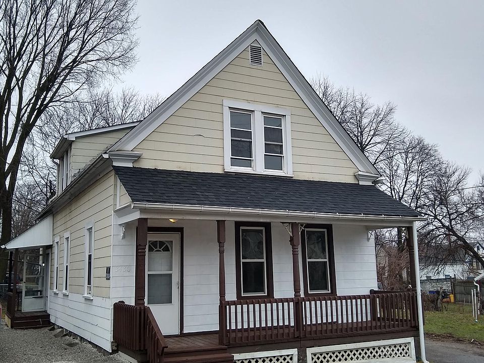 1st image of 3480 W 63rd St #B