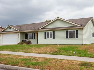 420 Brookhaven Dr, Manhattan, KS 66502