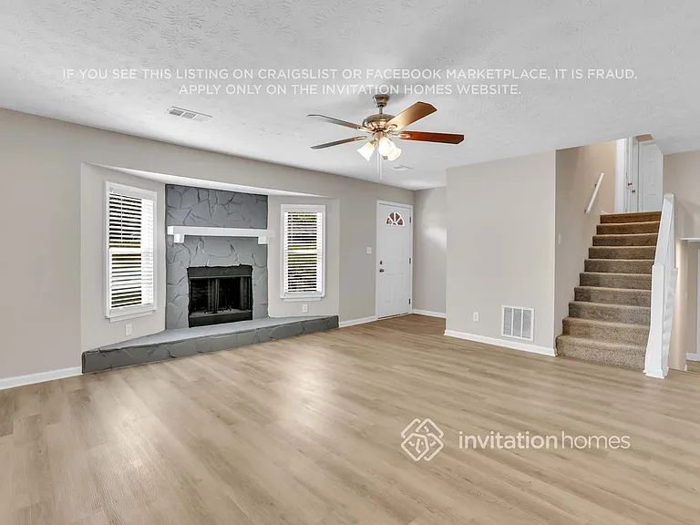 3742 Saddle Ridge Dr — Photo 5