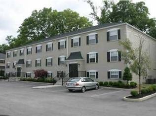 220 Middletown Sq, Middletown, KY 40243