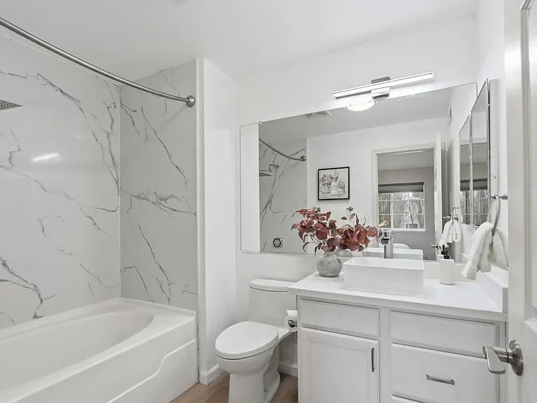 612 Arcadia Ter #301 — Photo 5