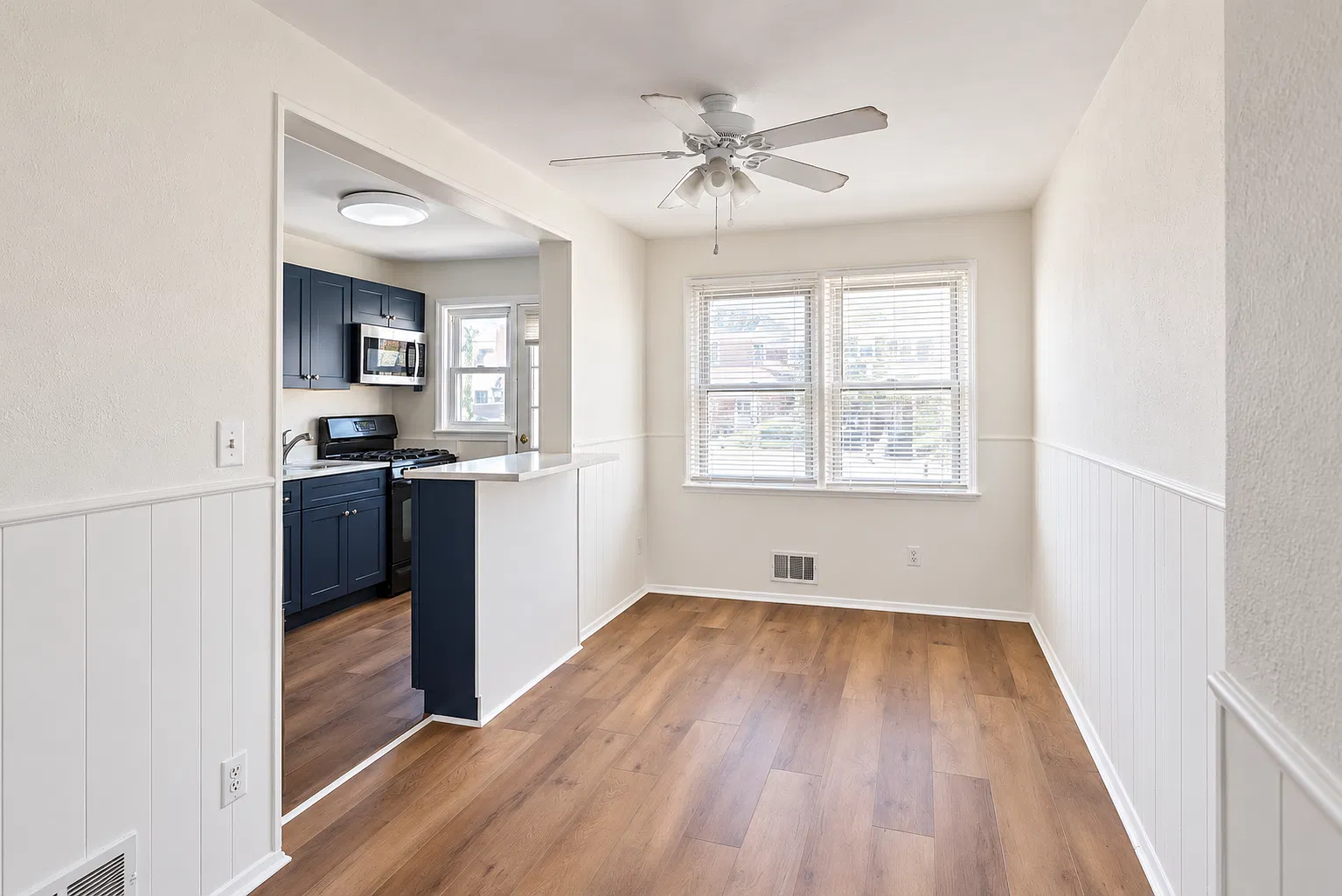 3 bed, 1.5 bath, 1224 sqft, $2,800 — Photo 4