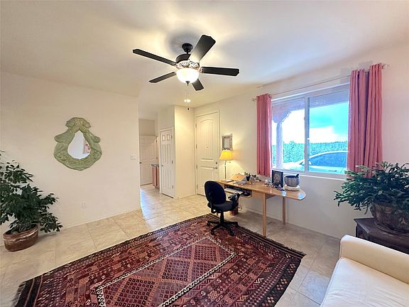 4th image of 20 Via Bella