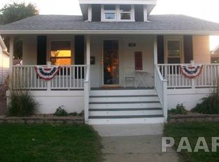 250 N 3rd Ave, Canton, IL 61520