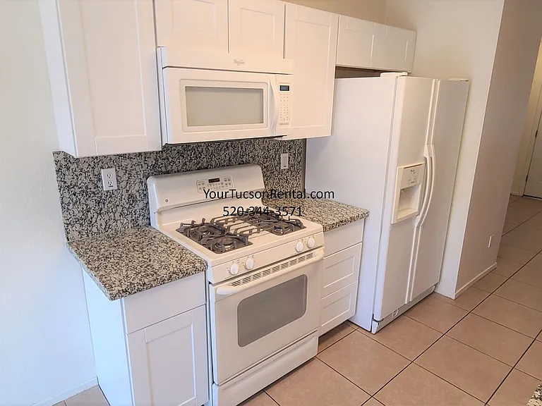 1983 W Calle Cielo De Oro — Photo 14