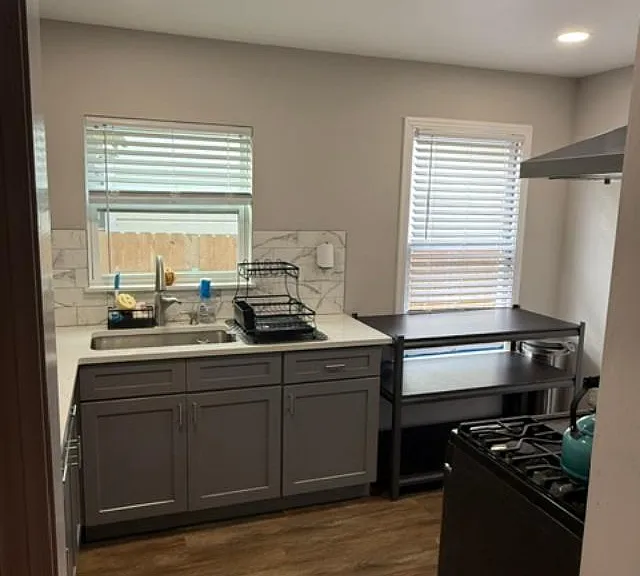 1727 Donaldson Ave — Photo 19