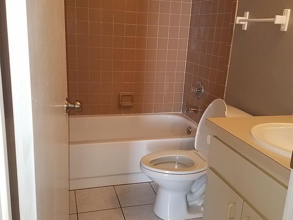 2nd image of 2323 Centennial Blvd
