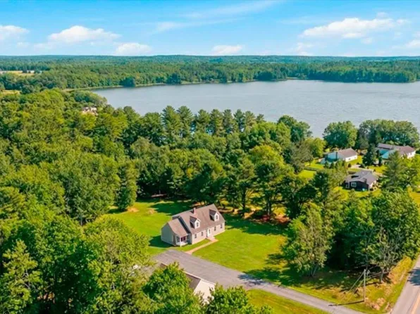 371 Maquoit Road, Brunswick, ME 04011