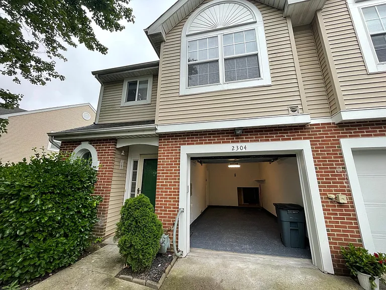 1-car garage