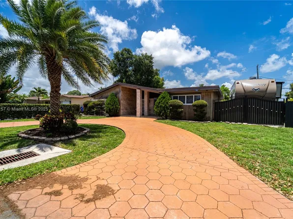 3404 Garden Ln, Miramar, FL 33023