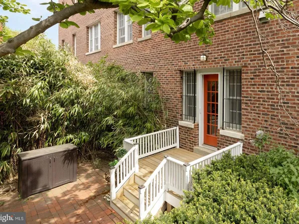 1661 Crescent Pl NW #102W, Washington, DC 20009