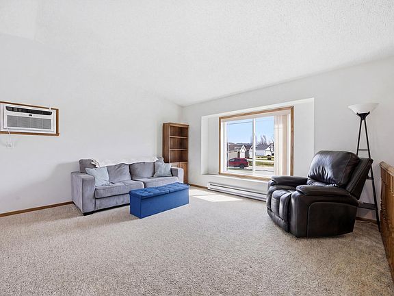 4th image of 1434 Sheyenne Park Ct