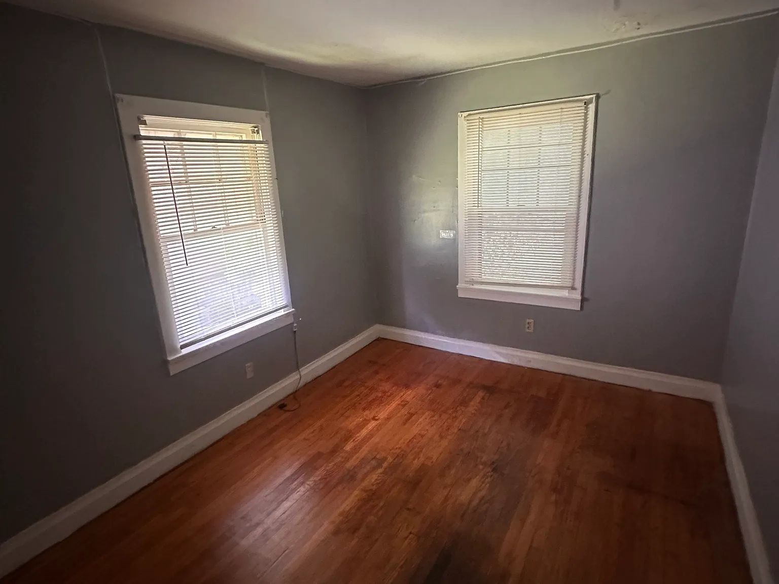 3 bed, 1000 sqft, $1,050 — Photo 4