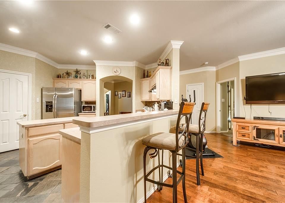 1st image of 10553 Fossil Hill Dr